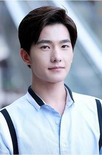 关于杨洋的资料,从影视新星到时尚偶像的蜕变之路